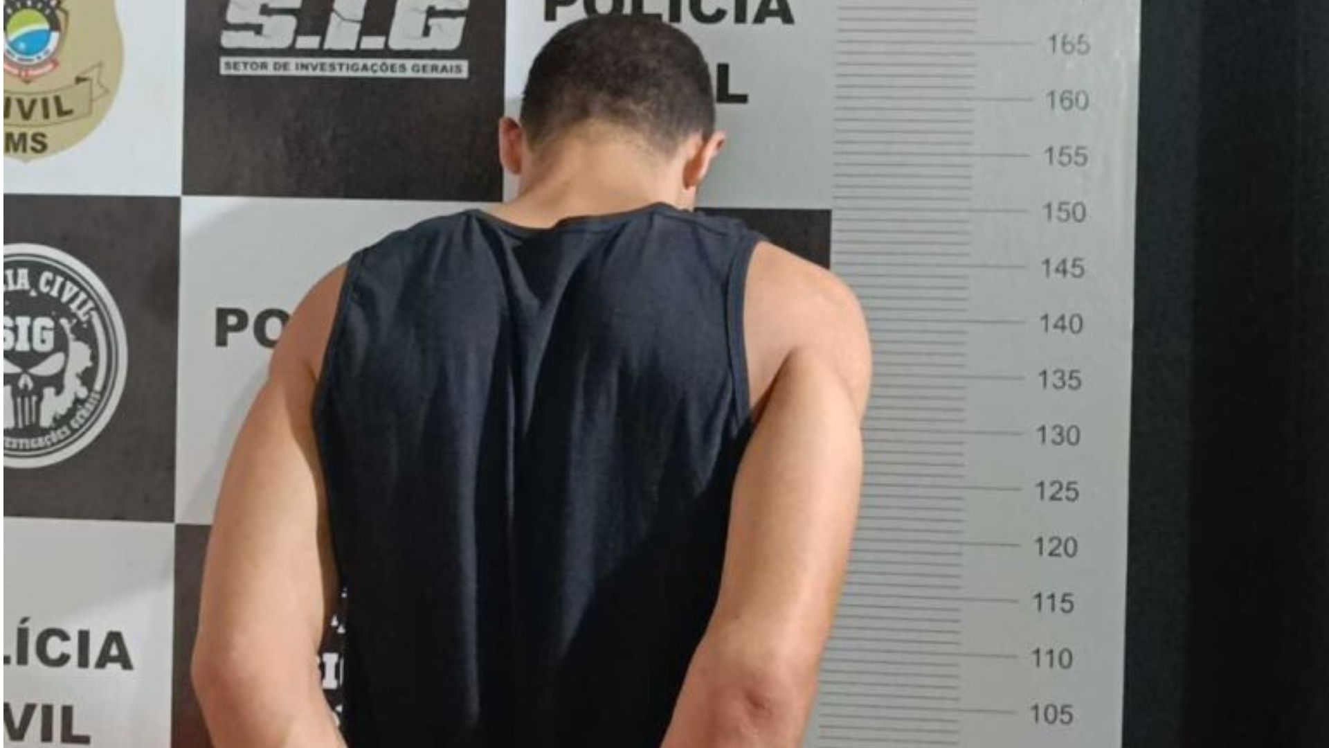 Suspeito de participa&ccedil;&atilde;o na execu&ccedil;&atilde;o de jovem em garagem de ve&iacute;culos &eacute; levado &agrave; Depac