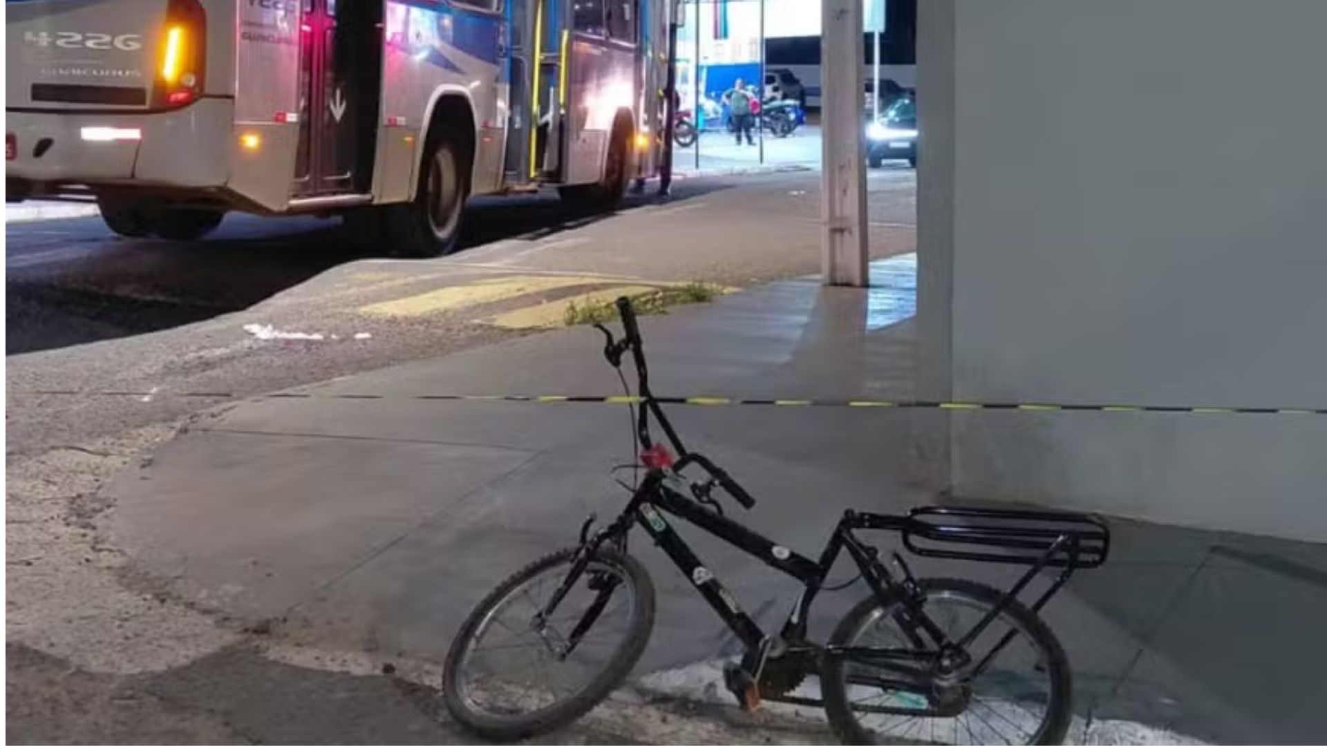Crian&ccedil;a de 11 anos morre ap&oacute;s ser atropelada por &ocirc;nibus em Campo Grande